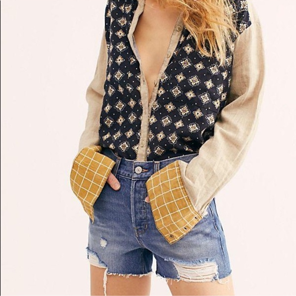 Free People Distressed Sofia High Rise Shorts NWT Size 25 Byron Bay